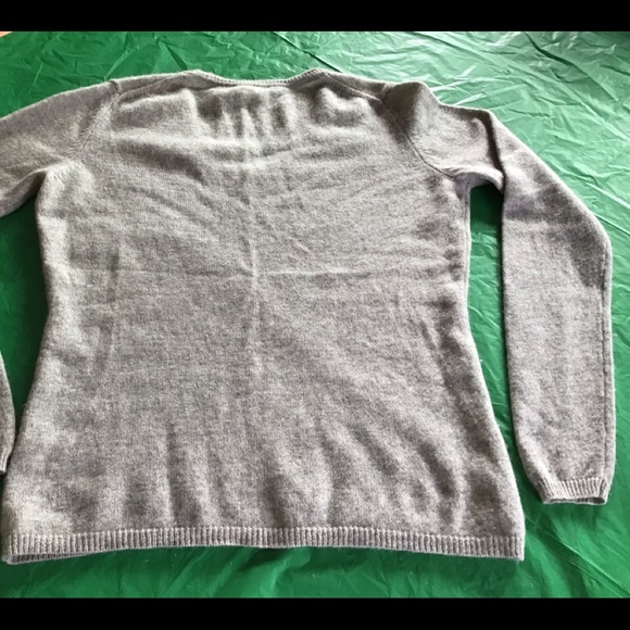 Tweeds Womens Cashmere Gray Medium V-Neck Sweater - Picture 8 of 12